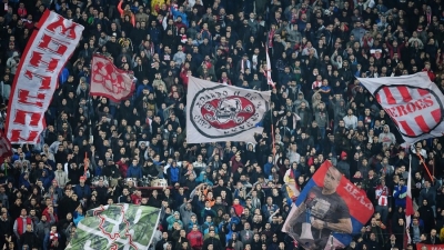 Video/ Mungesa e Shaqirit, tifozët serb kore raciste ndaj Liverpool
