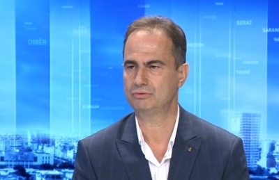 Luçiano Boçi reagon për vrasjen ne Elbasan: Qyteti nën terrorin e bandave, po  policia?!