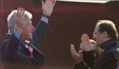 FOTO në dy kohë, takimi Clinton-Thaçi dhe ai Clinton-Rugova, shikojeni dallimin…