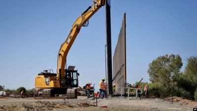 Muri kufitar me Meksikën do të vazhdojë të ndërtohet