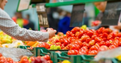 Rritja e çmimeve për festa – Frutat dhe perimet, 20 deri në 30 lekë më shtrenjtë