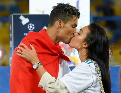 FOTOGALERIA/ Luksi dhe pasuritë, si i harxhon milionat Cristiano Ronaldo