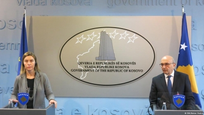 Opozita letër Mogherinit: ”Grupi negociator i Kosovës nuk e përfaqëson shumicën”
