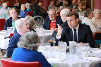 “Kjo do zgjasë me javë. Mbyllen 150 shkolla”, Macron u kërkon francezëve: Shmangni takimet me të afërmit e moshuar, epidemia e koronavirusit…