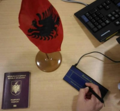 Ambasada Shqiptare në Greqi, njoftimi të rëndësishëm për emigrantët