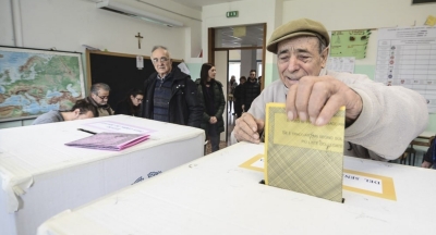 Shokon lideri i partisë në qeveri: Pse mos t’i heqim të drejtën e votës të moshuarve?