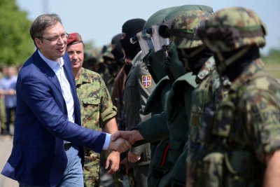 Serbia po përforcon në mënyrë dramatike ushtrinë