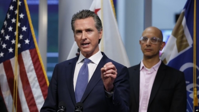 Guvernatori i Kalifornisë urdhëron banorët të qëndrojnë në shtëpi