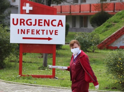 33 të prekur me koronavirus në Shqipëri, ja situata te Infektivi në QSUT