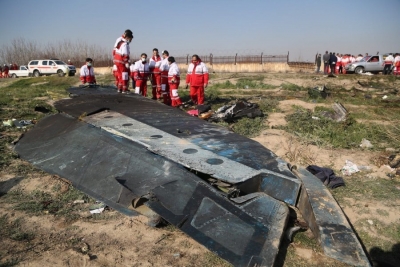Media iraniane: Kutitë e zeza të avionit të rrëzuar do të dërgohen në Ukrainë