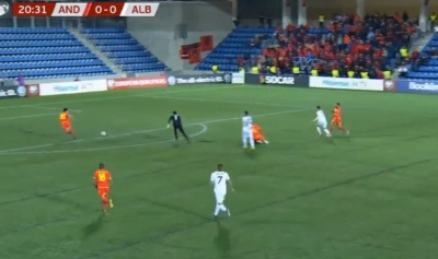 Video/ Gafa amatore e portierit, Shqipëria kalon në avantazh