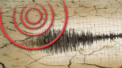 Tërmet i fortë në Korçë, njerëzit në panik dalin në rrugë (VIDEO)