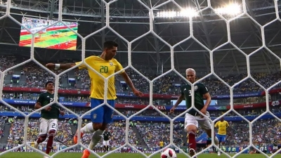 VIDEO/ Shikojeni golin e sigurisë së Brazilit ndaj Meksikës