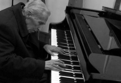 Ndahet nga jeta kompozitori Kozma Lara, brezi i ndritur i muzikës shqiptare
