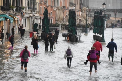 “Ngjarje biblike”/ Përmbytet Venecia, uji arrin në nivele rekord