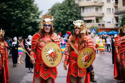Karnavalet e Korçës, festivali ndërkombëtar nisi të shtunën