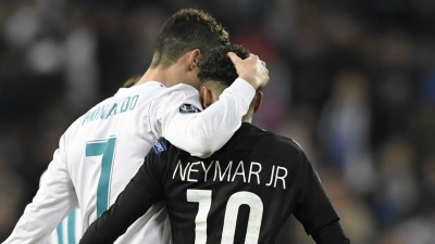 Neymar injoron Ronaldon, e përjashton nga ekipi i ëndrrave