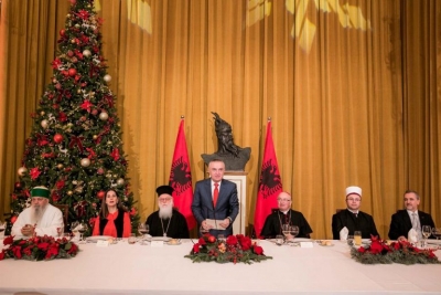 Festa e Krishtlindjeve, Presidenti Meta darkë me bashkësitë fetare