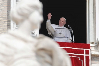 Papa heq rregullin e ‘sekretit papnor’ në rastet e abuzimit seksual