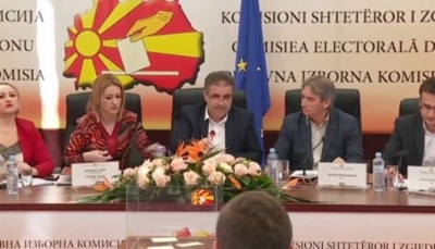 Mbyllen votimet në Maqedoni, në pritje të rezultateve