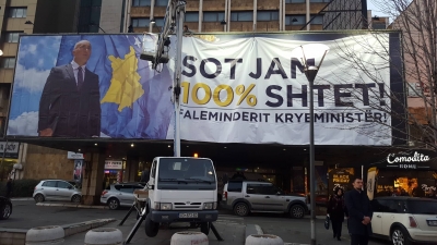 Postera në Prishtinë: “Sot jam 100 % shtet, faleminderit kryeministër”