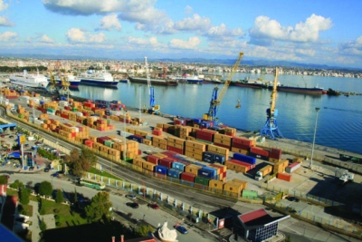 Raporti/ Si shfrytëzohet Porti i Durrësit nga trafikantët e drogës