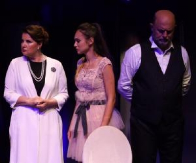 Altin Basha sjell në “arTurbina” dramën premierë “Vizita e inspektorit”