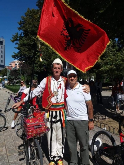 FOTO-EMRI/ Valëviti flamurin shqiptar, Mali i Zi dëbon dhe gjobit 64-vjeçarin nga Shkodra