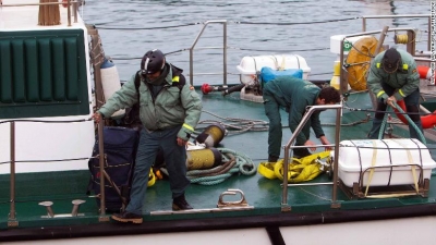 Kapet në brigjet spanjolle nëndetësja me 3 tonelata kokainë
