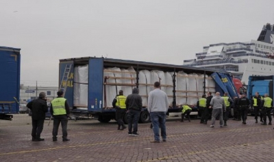Do kalonin me kamion drejt Anglisë, policia holandeze u prish ëndrrën tre shqiptarëve