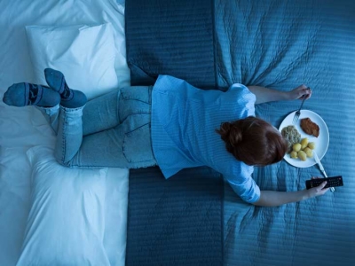 A duhet të hamë përpara se të flemë? Ja ç’thonë ekspertët