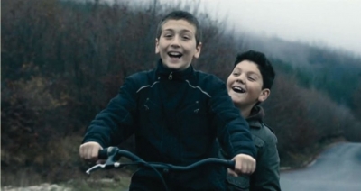 Ju kujtohen djemtë e filmit kosovar “Shok”, ja sa kanë ndryshuar