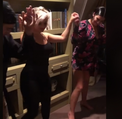 VIDEO/ Dua Lipa dhe Bebe Rexha ia marrin valles