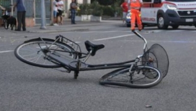 Kamioni përplas një biçikletë, plagoset rëndë drejtuesi