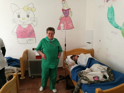 Helmimi i fëmijëve në Bulqizë, Dhurata Çupi: Hetim të plotë, helmi i kësaj qeverie nuk po kursen askënd