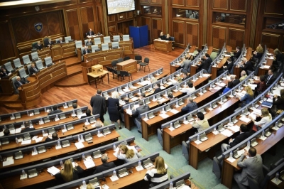 Në Kosovë seancë e jashtëzakonshme në parlament për dëbimin e 6 shtetasve turq