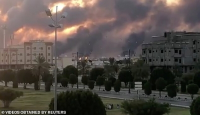 “Lufta e Dronëve”, rebelët huthi marrin përsipër sulmin në rafinerinë arabe