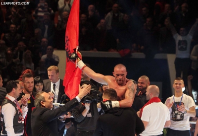 Sot zbret në ring Gjetan Keta, boksieri kuqezi synon titullin “Kampion Bote”