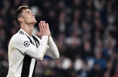 Humbja me Ajax, Cristiano Ronaldo mendon largimin