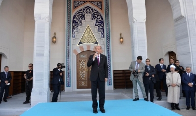 Media greke: Xhamia e “Namazgjasë” në Tiranë, rruga e Erdoganit për të hyrë në Ballkan