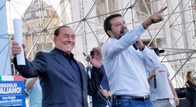 Salvini krah Berlusconit: Qeveria e sotme italiane i ka duart e lara me gjak