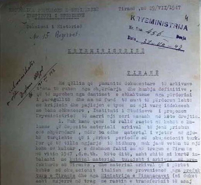 1947/Dokumentet historike përdoreshin si letra ambalazhi
