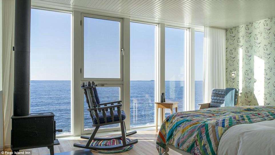 4AD8471600000578 5582055 Thanks to floor to ceiling windows guests can sit back and watch a 7 1522999113311
