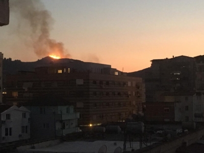 Zjarr në kodrat e Selitës