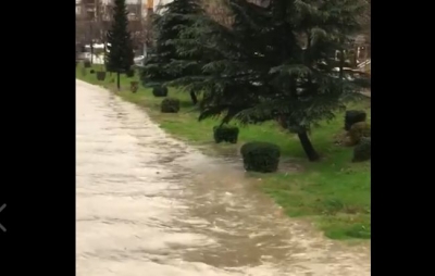 Balliu: Tiranën nuk e përmbyt shiu, por vjedhjet e Ramës e Veliajt