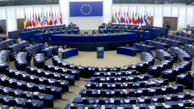 PE vetëm me “paralajmërim” ndaj deputetit grek që bëri provokim kundër Turqisë