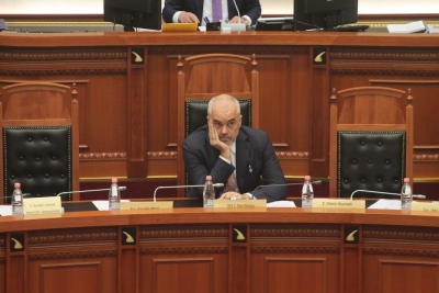Emërimet dhe shkarkimet në Kuvend, juristi: Parlamenti ka rënë