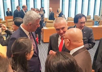 Meta e Thaçi marrin pjesë në eventin e rëndësishëm në Tokio: Japonia mbështetje të jashtëzakonshme për Kosovën