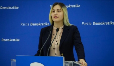 VIDEO/”Vesi del me shpirtin”, Ina Zhupa: Veliaj ka kopjuar këngën për 100-vjetorin e Tiranës