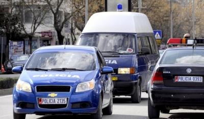 Abuzuan me 13 vjeçaren, 8 adoleshentë lihen në burg në Kavajë